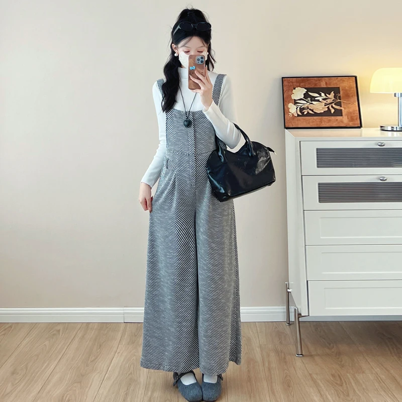 Autumn Winter Fashion Thick Wide Leg Loose Striped Overalls Bib Pants Knitted Sweaters Sets Y2K Youth Pregnancy Jumpsuits
Autumn Winter Fashion Thick Wide Leg Loose Striped Overalls Bib Pants Knitted Sweaters Sets Y2K Youth Pregnancy Jumpsuits