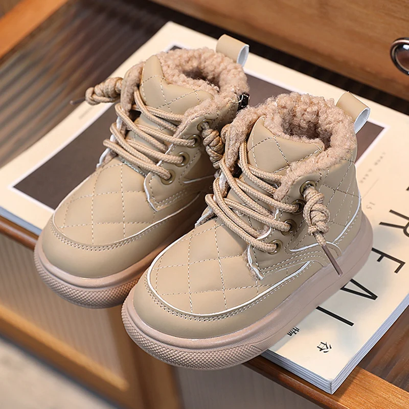 Autumn Winter Plush Boots For Children Thick Warm Cotton Velvet Shoes For Kids Soft-soled Boy's Girl's Snow Boots Casual Shoes 
Autumn Winter Plush Boots For Children Thick Warm Cotton Velvet Shoes For Kids Soft-soled Boy's Girl's Snow Boots Casual Shoes