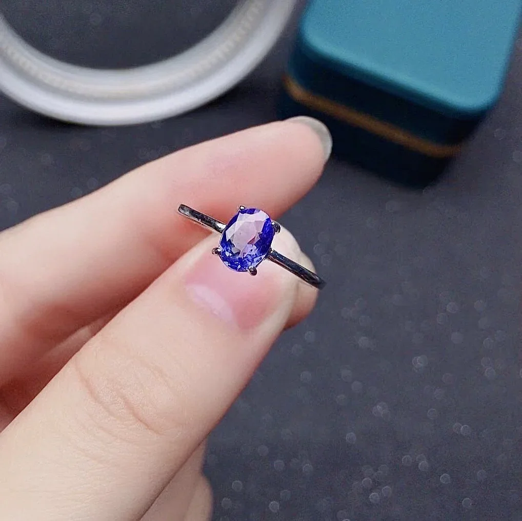 Simple Silver Tanzanite Ring for Office Woman 0.7ct 5mm*7mm VVS Grade Natural Tanzanite Silver Ring Girl Brithday Gift
Simple Silver Tanzanite Ring for Office Woman 0.7ct 5mm*7mm VVS Grade Natural Tanzanite Silver Ring Girl Brithday Gift