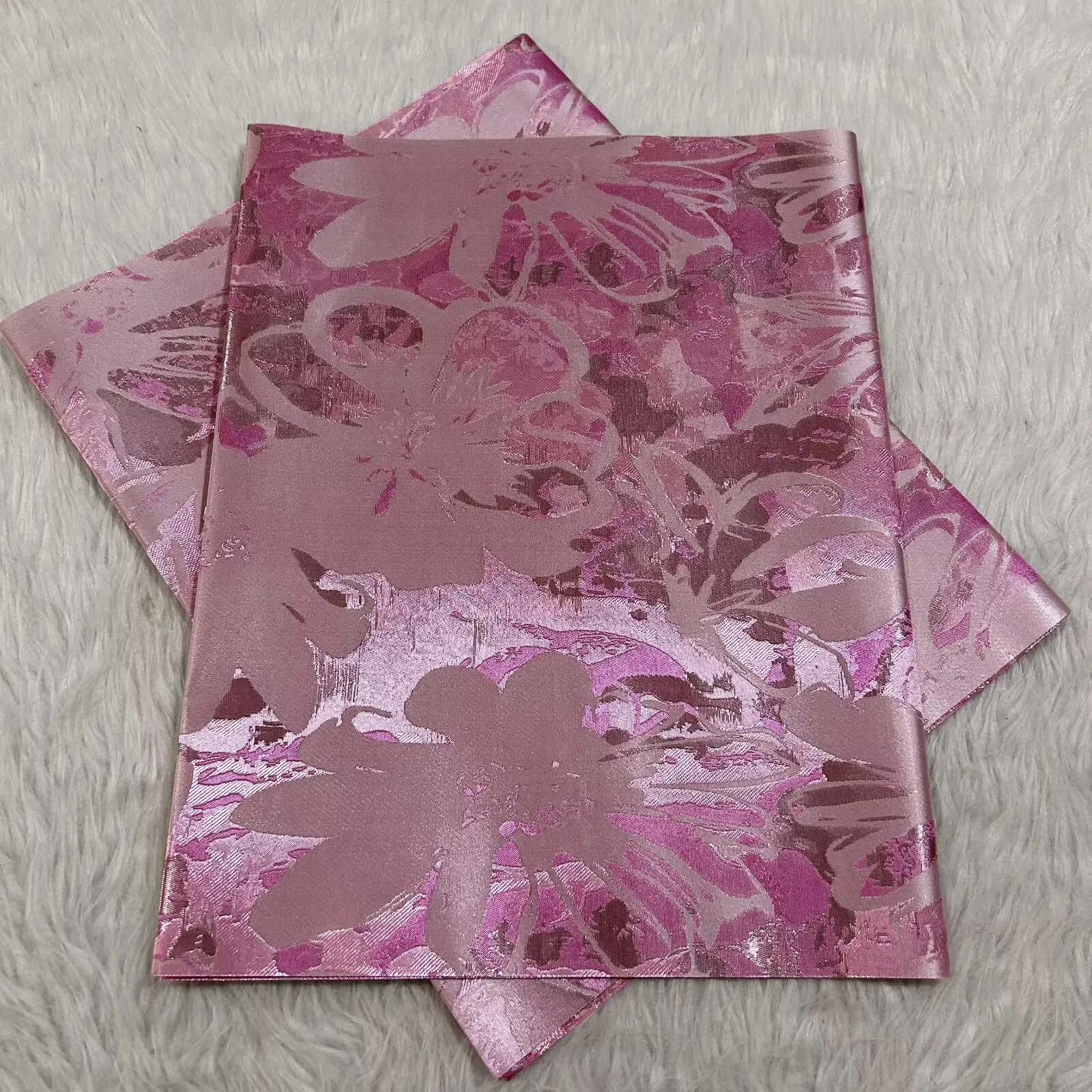 2PCS African Luxury Swiss Sego Gele Headtie Thick Grandmaster DIY Auto Gele Ipele Turban Cap Head Wrapper for Stylish Accessory
2PCS African Luxury Swiss Sego Gele Headtie Thick Grandmaster DIY Auto Gele Ipele Turban Cap Head Wrapper for Stylish Accessory