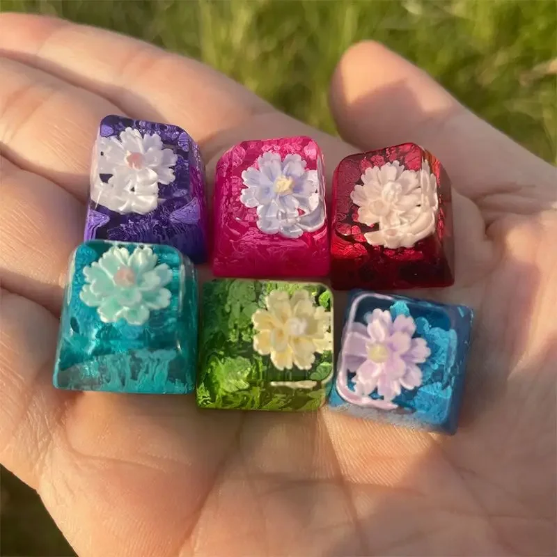 Key caps flower keycaps single resin DIY creative light-transmitting mechanical keyboard
Key caps flower keycaps single resin DIY creative light-transmitting mechanical keyboard