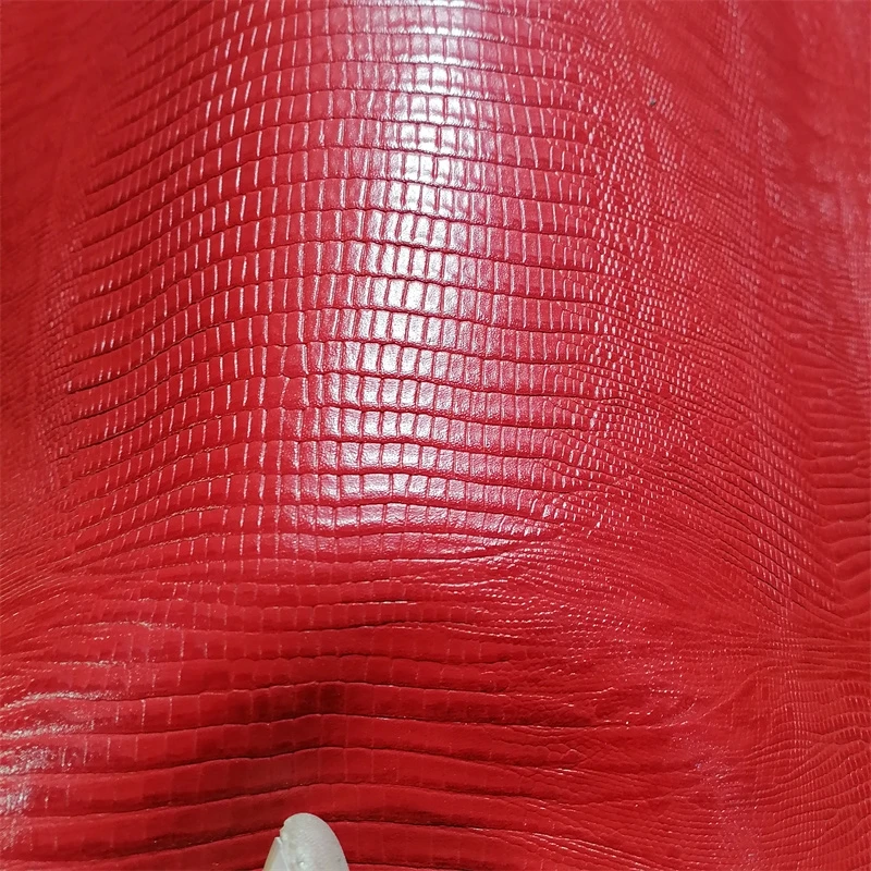 1.2mm Red Cowhide With Lizard Texture. Top-Grain Genuine Leather. For DIY Handcrafts: Journals, Customizable Cutting
1.2mm Red Cowhide With Lizard Texture. Top-Grain Genuine Leather. For DIY Handcrafts: Journals, Customizable Cutting
