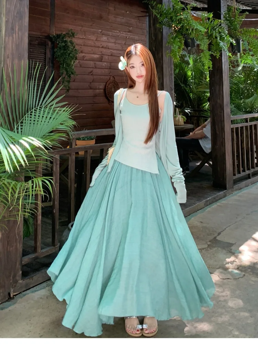 plus Size Women's Artistic Three-Piece Set with Strap Cardigan And Midi Skirt Comfortable Loose Fit Summer Casual Outfit
plus Size Women's Artistic Three-Piece Set with Strap Cardigan And Midi Skirt Comfortable Loose Fit Summer Casual Outfit