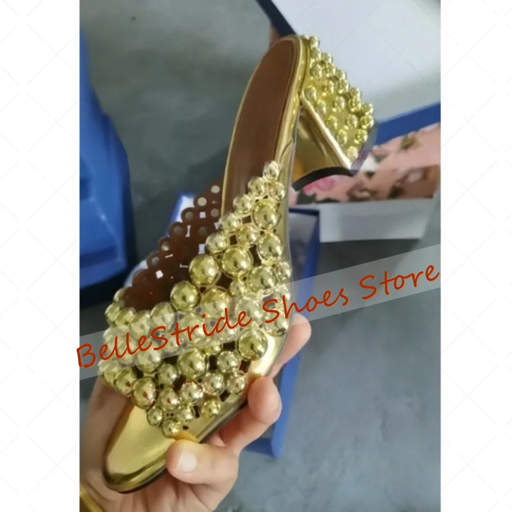 Gold Metal Round Rivets Open Toe Slippers Patent leather Women Shoes Thick Heel Party Banquet Dating 2025 Zapatos Para Mujere
Gold Metal Round Rivets Open Toe Slippers Patent leather Women Shoes Thick Heel Party Banquet Dating 2025 Zapatos Para Mujere