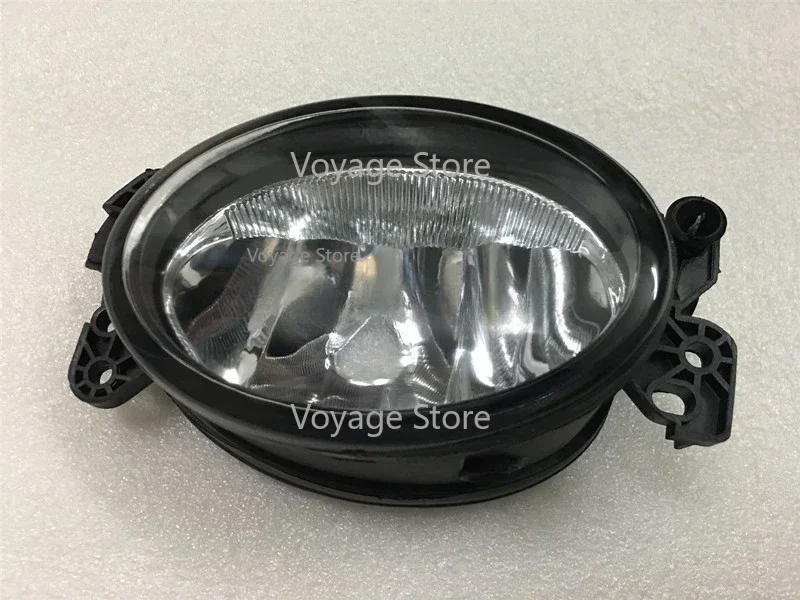 Applicable Mercedes-Benz E280 B200 C200 front bumper lamp C180 E200 E350 fog lamp B180 spotlight CLK350
Applicable Mercedes-Benz E280 B200 C200 front bumper lamp C180 E200 E350 fog lamp B180 spotlight CLK350
