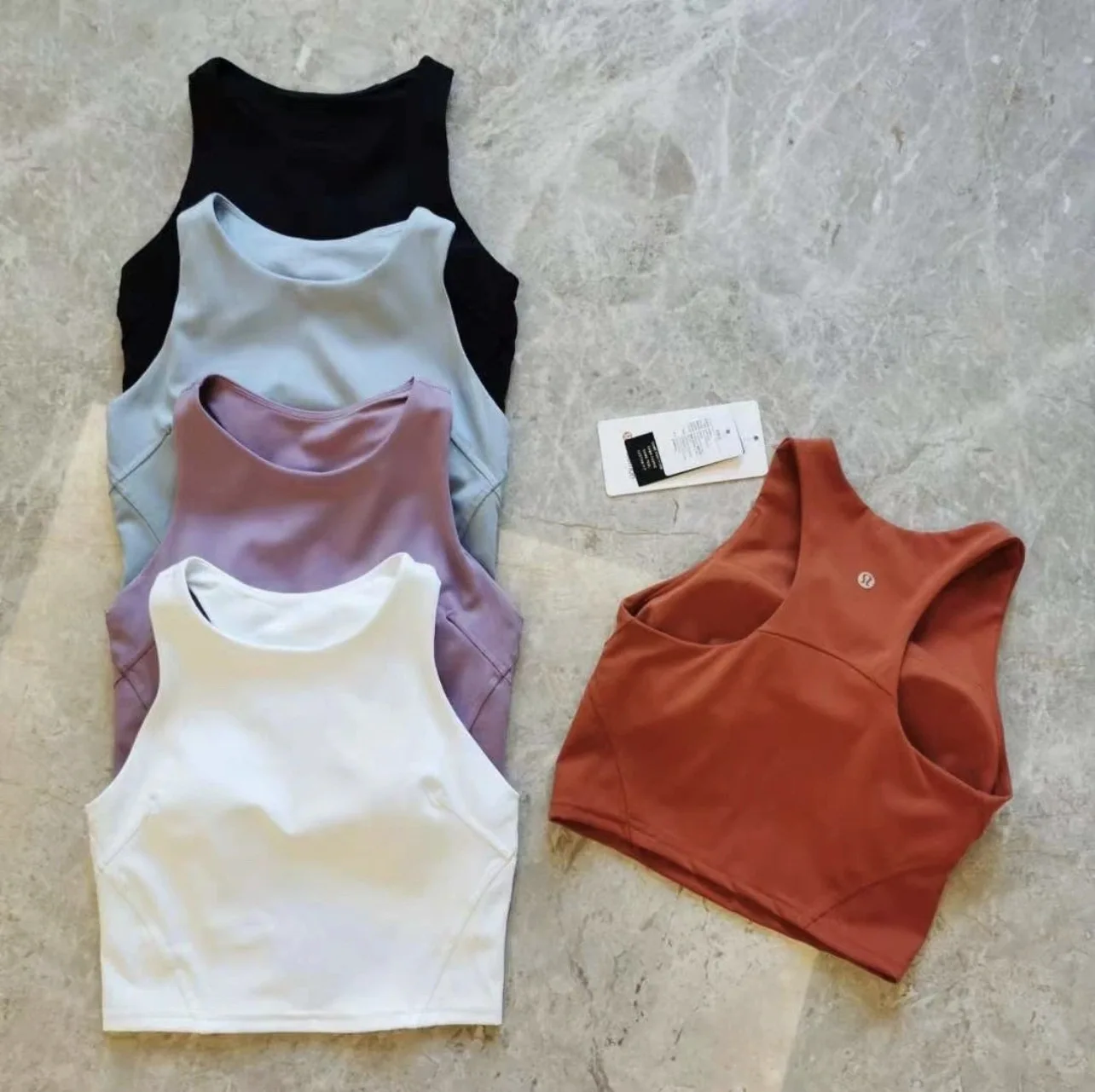 Sweat Wicking Yoga Vest 2026, Women's Supportive Workout Bra, Round Neck Slim Fit Top with Removable Pads for Daily Gym Wear
Sweat Wicking Yoga Vest 2026, Women's Supportive Workout Bra, Round Neck Slim Fit Top with Removable Pads for Daily Gym Wear