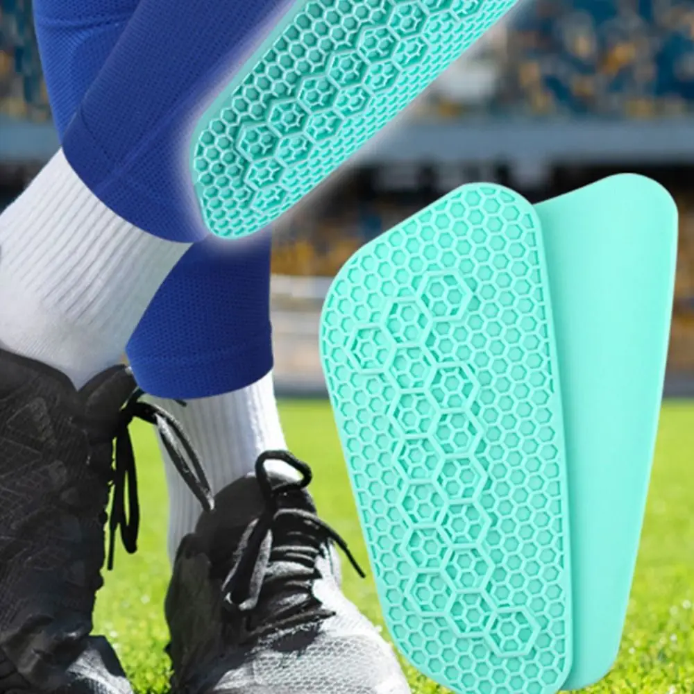 1 Pair Lightweight Soccer Shin Guards Shock Absorbing Shockproof Silicone Football Shin Pad Leg Protection Wear-resistant
1 Pair Lightweight Soccer Shin Guards Shock Absorbing Shockproof Silicone Football Shin Pad Leg Protection Wear-resistant