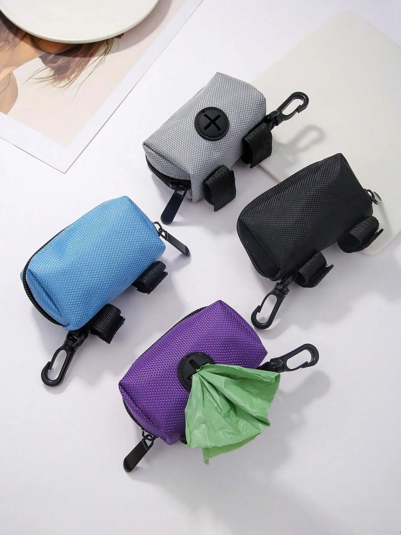 Pet Waste Bag Dispenser Portable Dog Poop Bag Holder Convenient Leash Clip for Outdoor Walking Cleaning Supplies
Pet Waste Bag Dispenser Portable Dog Poop Bag Holder Convenient Leash Clip for Outdoor Walking Cleaning Supplies