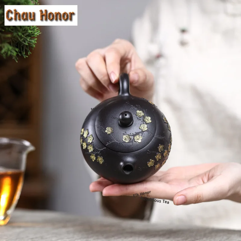 270ml Authentic Yixing Purple Clay Plum Blossom Teapots Handmade Puffer Xishi Pot Raw Ore Black Mud Kettle Chinese Zisha Tea Set
270ml Authentic Yixing Purple Clay Plum Blossom Teapots Handmade Puffer Xishi Pot Raw Ore Black Mud Kettle Chinese Zisha Tea Set