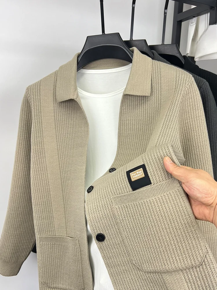 Модный вязаный кардиган, мужской свитер с запахом и воротником, цветной весенне-осенний модный облегающий повседневный молодежный топ
Модный вязаный кардиган, мужской свитер с запахом и воротником, цветной весенне-осенний модный облегающий повседневный молодежный топ