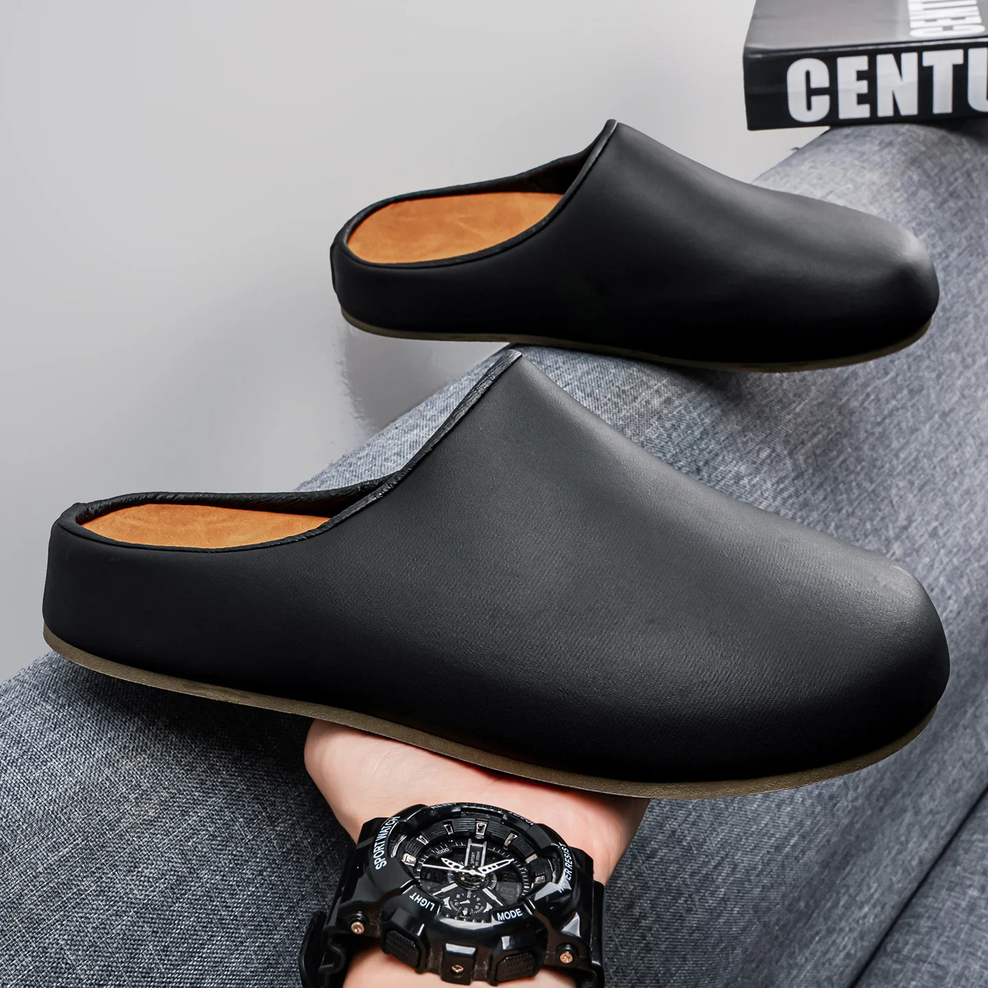 2026 New Summer Men's Casual Soft-Sole Slippers, Outdoor Non-Slip Lightweight Slip-On Closed Toe Half Slides
2026 New Summer Men's Casual Soft-Sole Slippers, Outdoor Non-Slip Lightweight Slip-On Closed Toe Half Slides