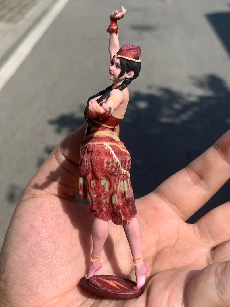 In Stock Black Braided Hair Dancing Girl PVC Mini Figure Retro Western Region Costume Diorama Scene Collectible Gift
In Stock Black Braided Hair Dancing Girl PVC Mini Figure Retro Western Region Costume Diorama Scene Collectible Gift