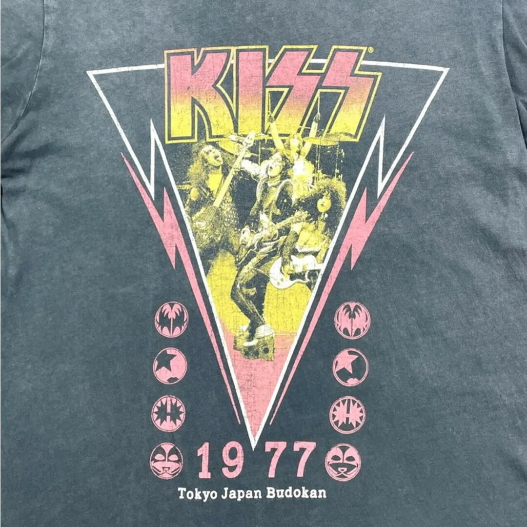 Футболка KISS Band Van Tokyo Budokan Equivalent to Mens XL Used CAVE-0 Dad Gifts Винтажная футболка Мужская одежда Мужская одежда
Футболка KISS Band Van Tokyo Budokan Equivalent to Mens XL Used CAVE-0 Dad Gifts Винтажная футболка Мужская одежда Мужская одежда