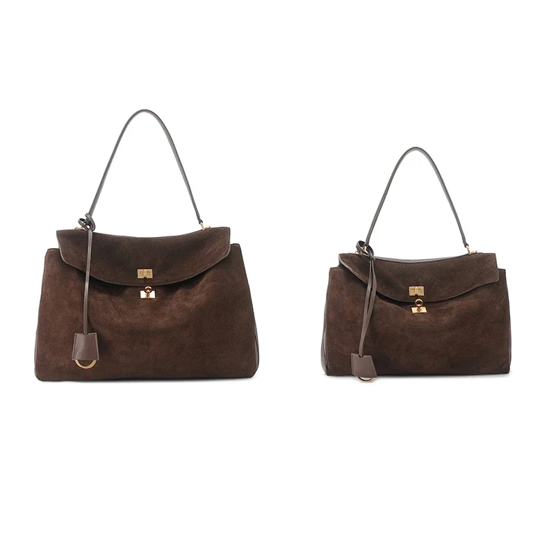 2024 Winter Fashion Gold Buckle Women Handbags Genuine Leather Brown Suede Women Shoulder Bags Luxury Brand Rodeo Women Totes
2024 Winter Fashion Gold Buckle Women Handbags Genuine Leather Brown Suede Women Shoulder Bags Luxury Brand Rodeo Women Totes