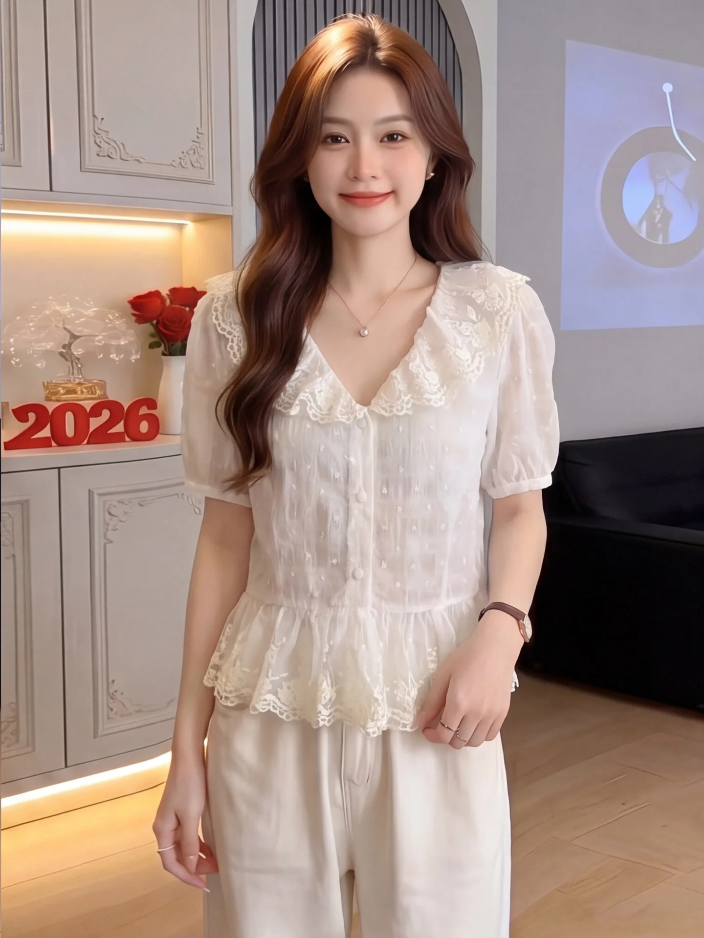Sweet Lace Trim Short Sleeve Shirt Summer New Style Doll Shirt Beautiful Top Gentle Wind Soft Spoken Fashion Design
Sweet Lace Trim Short Sleeve Shirt Summer New Style Doll Shirt Beautiful Top Gentle Wind Soft Spoken Fashion Design