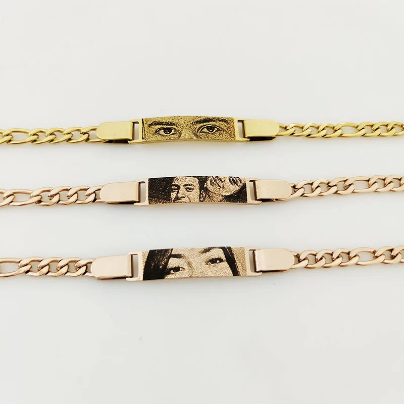 DODOAI Customized Eye Photo Metal Cuban Chain New Customized Personalized Bracelet Suitable for Family and Friends Birthday Gift
DODOAI Customized Eye Photo Metal Cuban Chain New Customized Personalized Bracelet Suitable for Family and Friends Birthday Gift