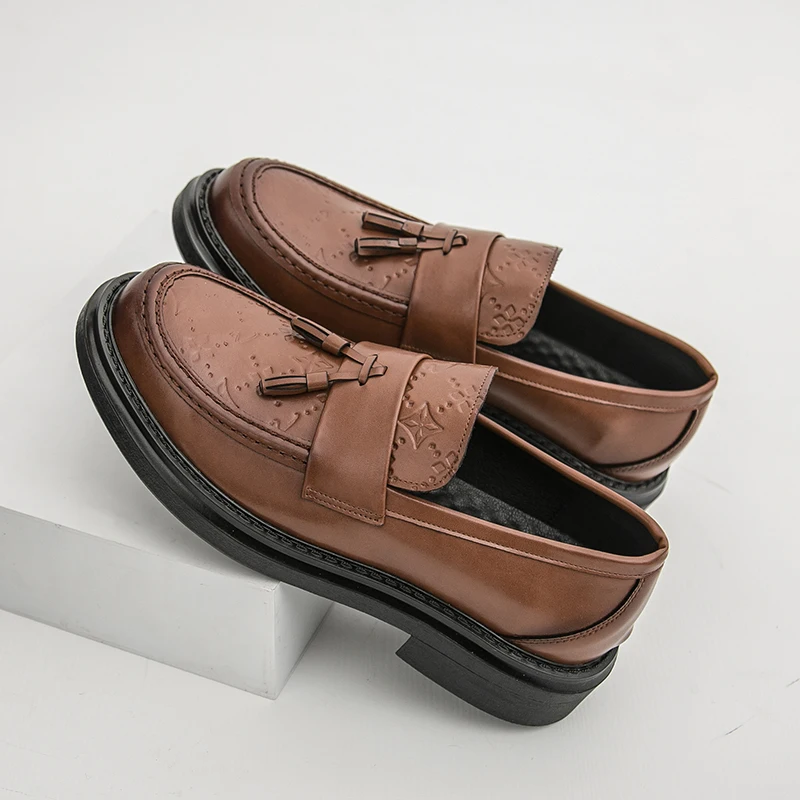 Men Loafers Black-brown Color Casual Thick-soled Anti-slip Business Fashion Round-toe Fringed Shoes Sizes 38-46 Men Shoes
Men Loafers Black-brown Color Casual Thick-soled Anti-slip Business Fashion Round-toe Fringed Shoes Sizes 38-46 Men Shoes