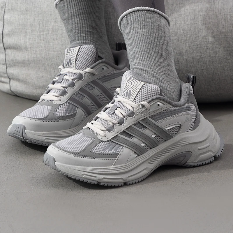 Мужская и женская обувь Adidas, новинка 2024, модная обувь, удобная спортивная обувь с мягкой подкладкой, простые кроссовки JP9811
Мужская и женская обувь Adidas, новинка 2024, модная обувь, удобная спортивная обувь с мягкой подкладкой, простые кроссовки JP9811