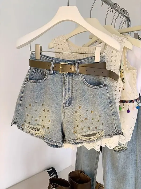 Spice Girl Heavy Industries Hot Drilled Ripped Denim Shorts Women's New High Waist Wide Leg Hot Pants
Spice Girl Heavy Industries Hot Drilled Ripped Denim Shorts Women's New High Waist Wide Leg Hot Pants