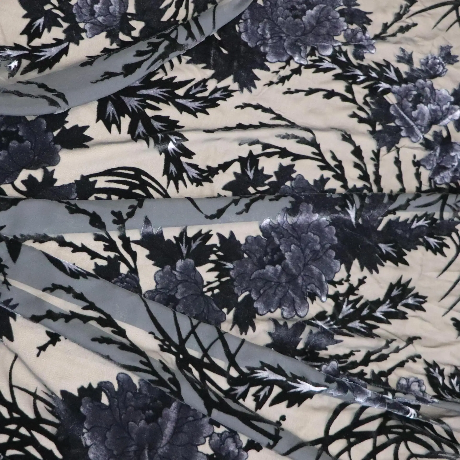 Woven Brocade Sticky Velvet Printed Burnt out Fabric Nightdress Dress Cheongsam Cloth
Woven Brocade Sticky Velvet Printed Burnt out Fabric Nightdress Dress Cheongsam Cloth