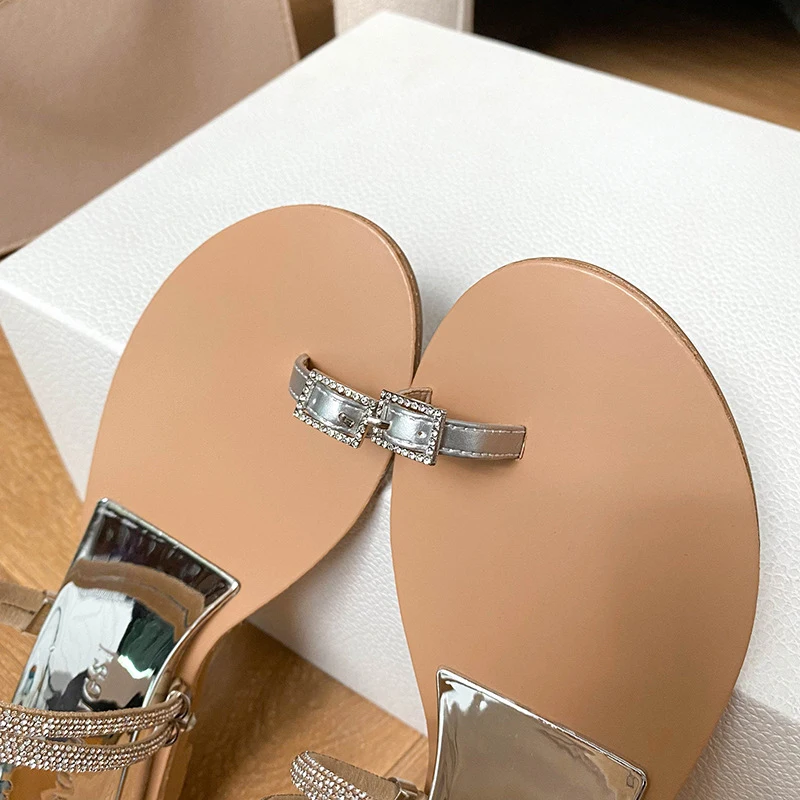 Stunning rhinestone buckle strap wedge flat toe-post sandals for women summer
Stunning rhinestone buckle strap wedge flat toe-post sandals for women summer