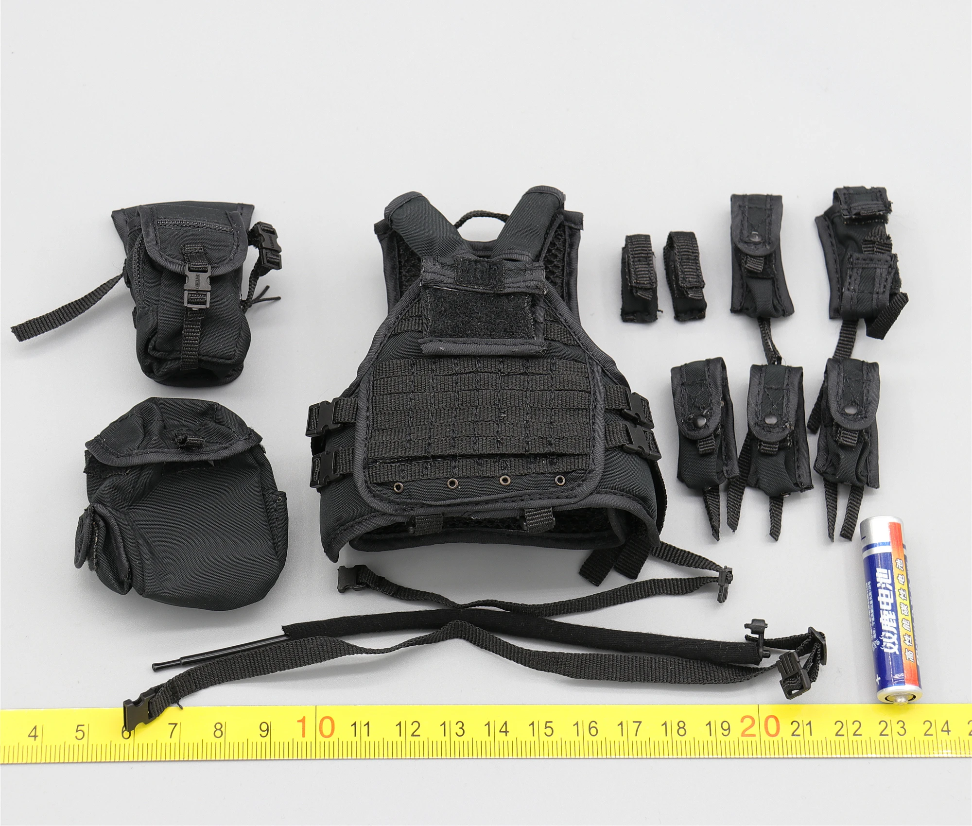 1/6 Scale Soldier Chest Hanging Set Model for 12 '' M027 US Army Special Forces
1/6 Scale Soldier Chest Hanging Set Model for 12 '' M027 US Army Special Forces