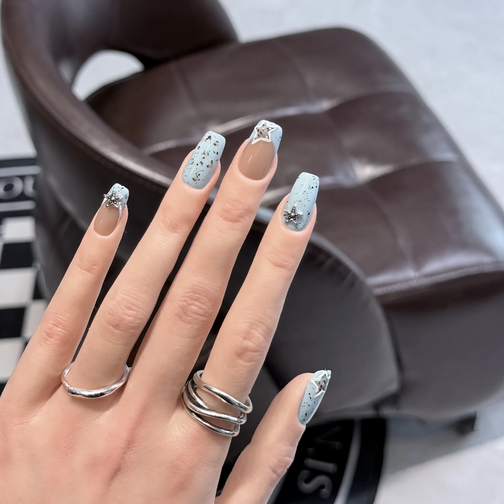 10 шт. накладных ногтей Y2K ручной работы с леопардовым принтом, в горошек, со звездами, короткие французские искусственные ногти для Spice Girls
10 шт. накладных ногтей Y2K ручной работы с леопардовым принтом, в горошек, со звездами, короткие французские искусственные ногти для Spice Girls