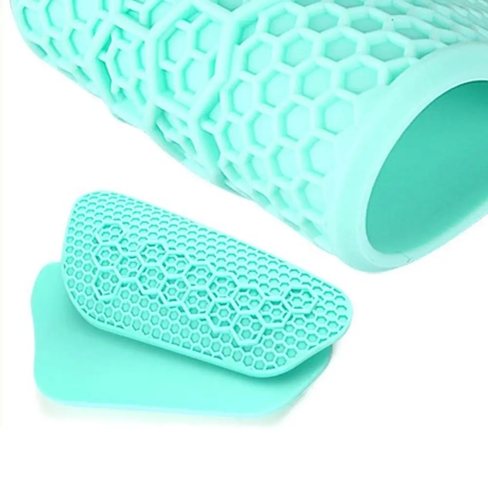 1 Pair Lightweight Soccer Shin Guards Shock Absorbing Wear-resistant Silicone Football Shin Pad Anti collision Leg Protection
1 Pair Lightweight Soccer Shin Guards Shock Absorbing Wear-resistant Silicone Football Shin Pad Anti collision Leg Protection