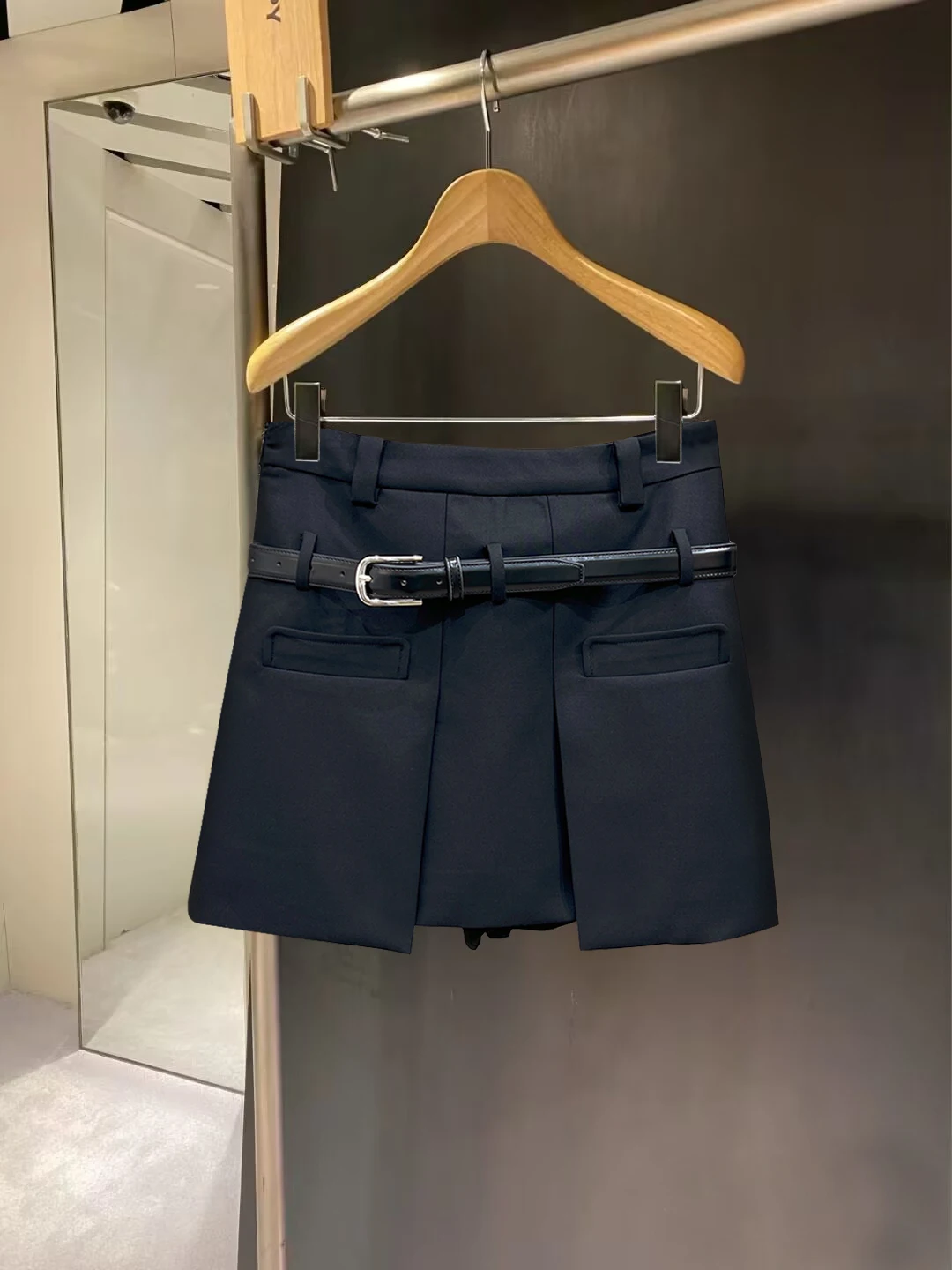 Casual A-Line Skirt Pants Women's Suit ort Skirt Pants Deconstructed Design Cotton Material mid Waist Belt Decorated
Casual A-Line Skirt Pants Women's Suit ort Skirt Pants Deconstructed Design Cotton Material mid Waist Belt Decorated