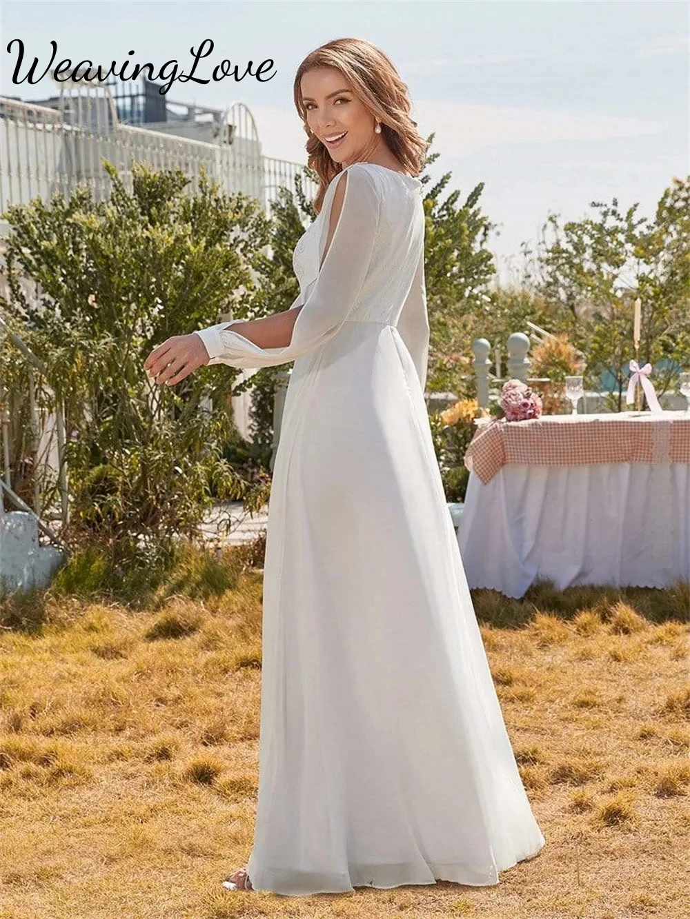 Lvory White Long Sleeve V-neck Neckline Wedding Dresses For Bride Appliques 3D Flower Beach Charming Robe De Mariée 2024
Lvory White Long Sleeve V-neck Neckline Wedding Dresses For Bride Appliques 3D Flower Beach Charming Robe De Mariée 2024