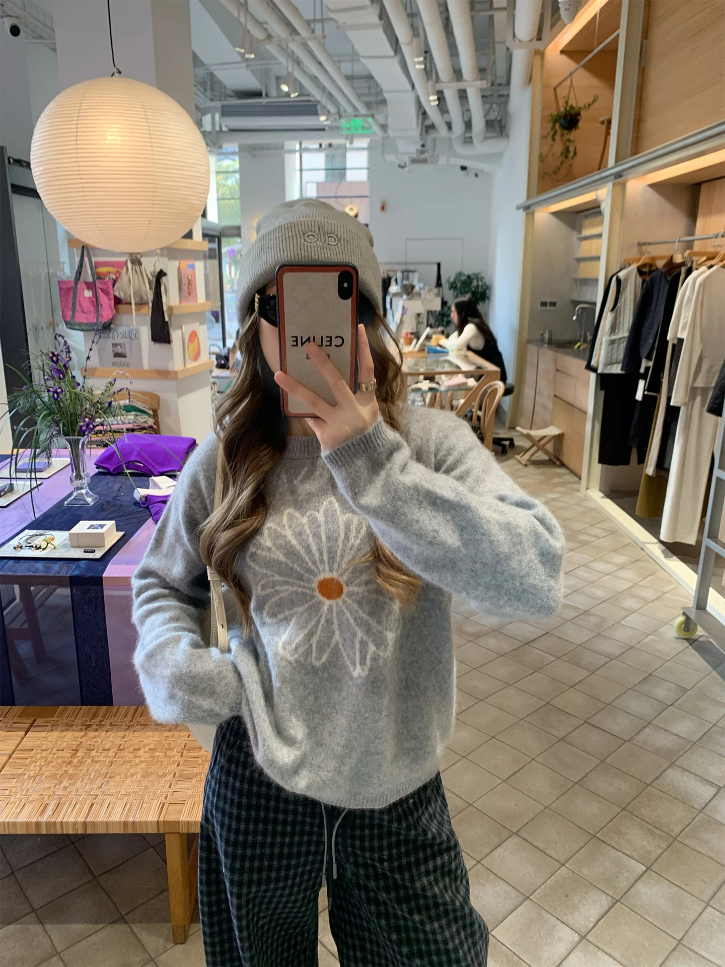 Вязаный свитер из чистой шерсти с пушистой текстурой и узором в виде ромашек, повседневный свободный крой, круглый вырез, длинный рукав, зимний женский топ
Вязаный свитер из чистой шерсти с пушистой текстурой и узором в виде ромашек, повседневный свободный крой, круглый вырез, длинный рукав, зимний женский топ