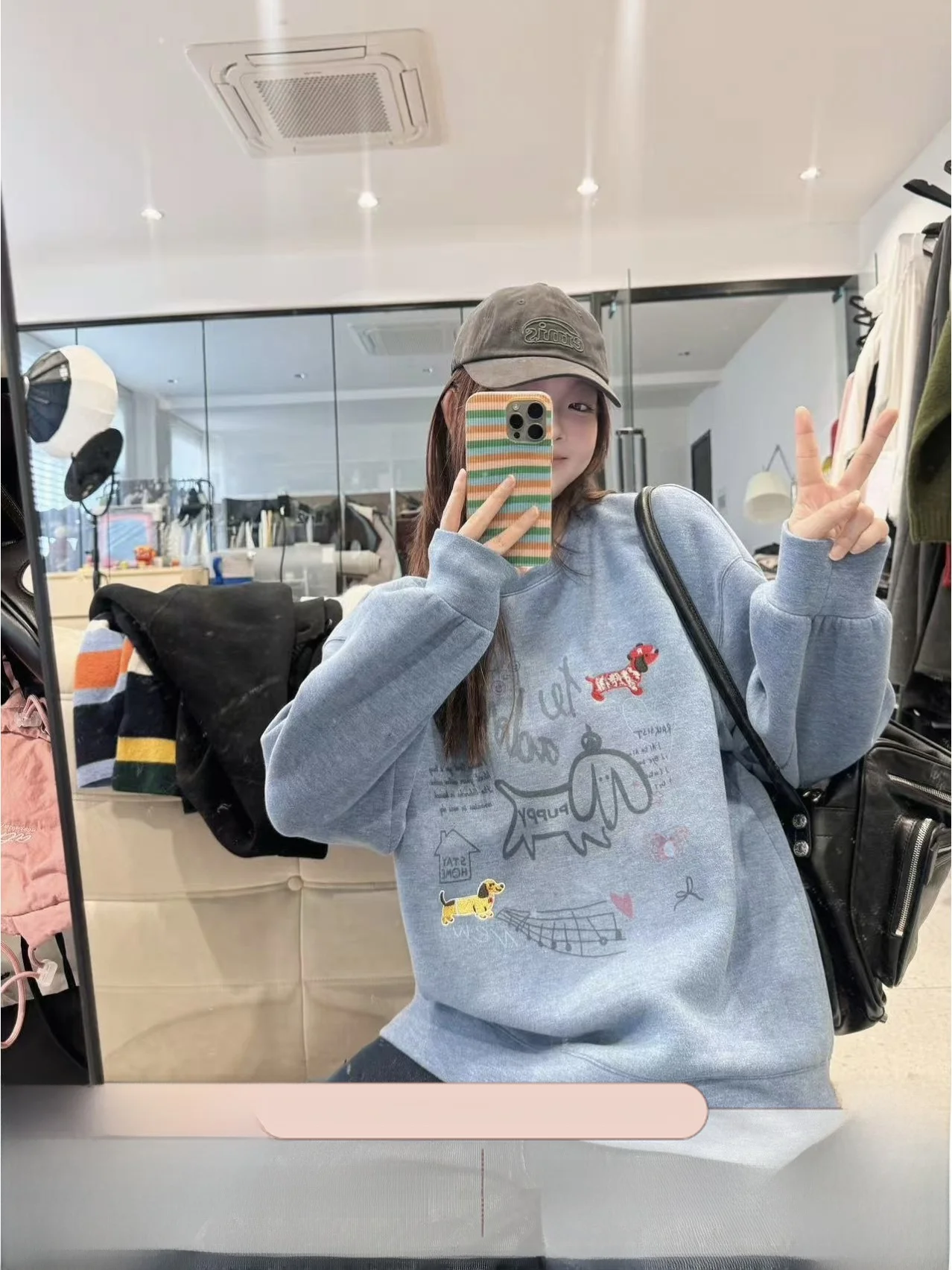 Мягкий свитшот JINGU с круглым вырезом, вышивкой и узором таксы, утепленный, с длинными рукавами, повседневный, свободного кроя.
Мягкий свитшот JINGU с круглым вырезом, вышивкой и узором таксы, утепленный, с длинными рукавами, повседневный, свободного кроя.