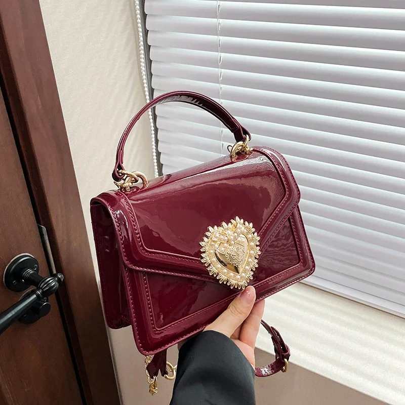Minimalist Designer Leather Diaper Bag For Women Elegant Vintage Luxury Large Capacity Stylish Fashion Bag
Minimalist Designer Leather Diaper Bag For Women Elegant Vintage Luxury Large Capacity Stylish Fashion Bag