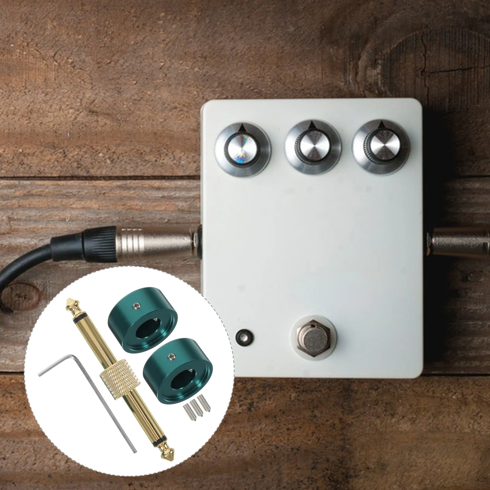 1Set Guitar Pedal Button Cover Metal Footswitch Cap Screws Included Durable Guitar Effects Pedal Patch Connector 
1Set Guitar Pedal Button Cover Metal Footswitch Cap Screws Included Durable Guitar Effects Pedal Patch Connector