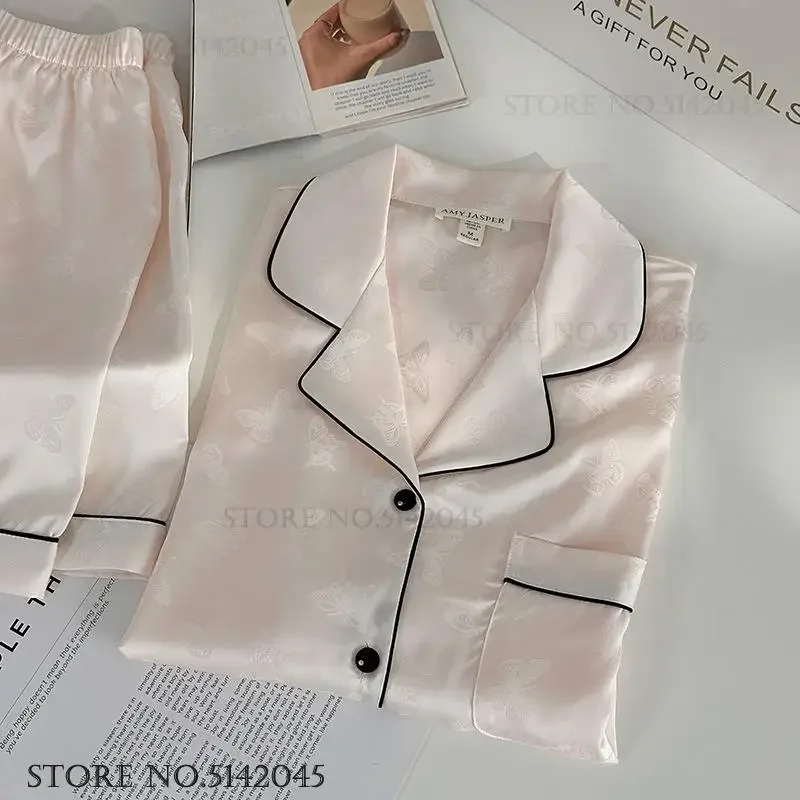 Jacquard Butterfly Female 2Pcs Pajamas Set Short Sleeve Shorts Home Clothes Summer New Sleepwear Pyjama Femme Silky Loungewear
Jacquard Butterfly Female 2Pcs Pajamas Set Short Sleeve Shorts Home Clothes Summer New Sleepwear Pyjama Femme Silky Loungewear