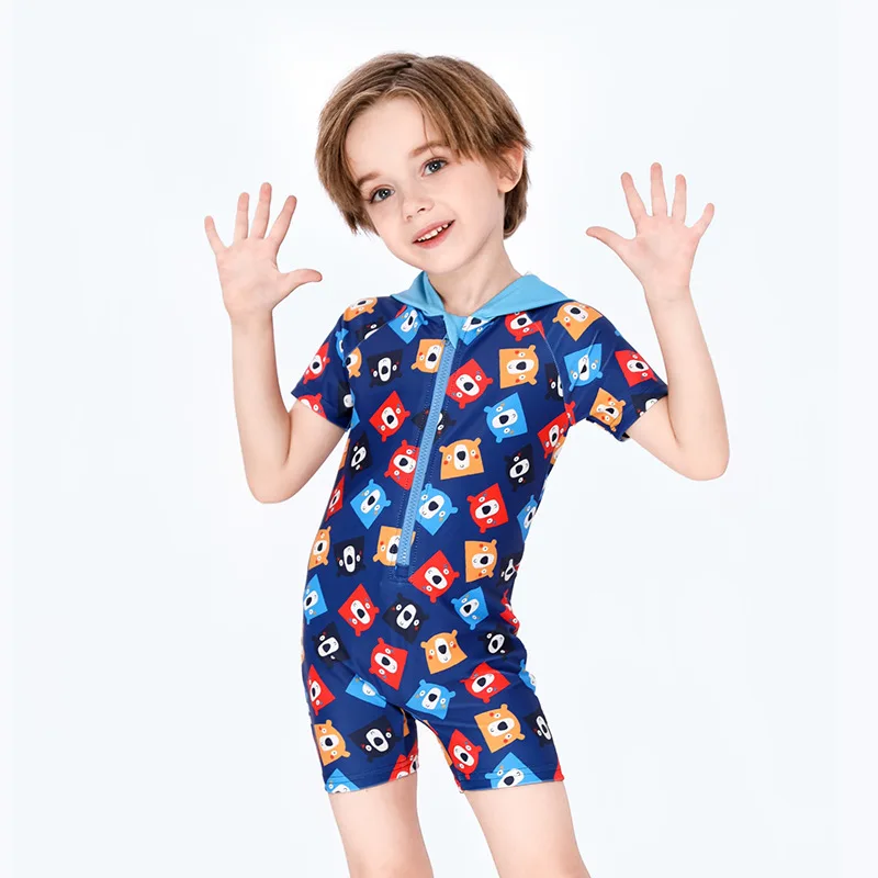 SwimmyCubs детский купальник с медведем, цельный купальник для мальчиков, детский спа-купальник с капюшоном
SwimmyCubs детский купальник с медведем, цельный купальник для мальчиков, детский спа-купальник с капюшоном