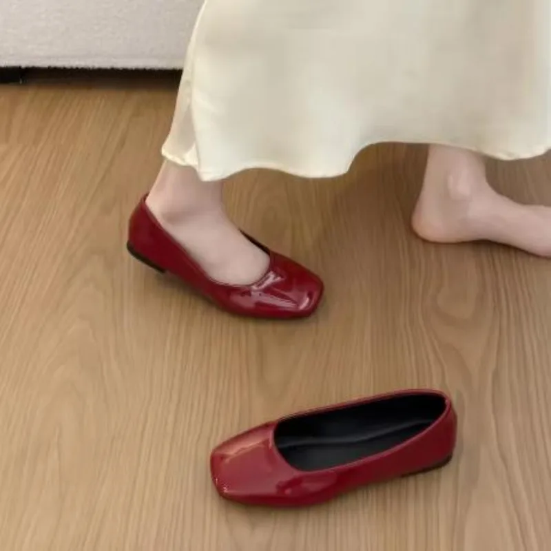 2026 Spring Polka Dot Women Ballet Flats Comfortable Round Toe Slip on Shoes Street Style Soft Sole Ladies Eelgant Dress Shoes
2026 Spring Polka Dot Women Ballet Flats Comfortable Round Toe Slip on Shoes Street Style Soft Sole Ladies Eelgant Dress Shoes