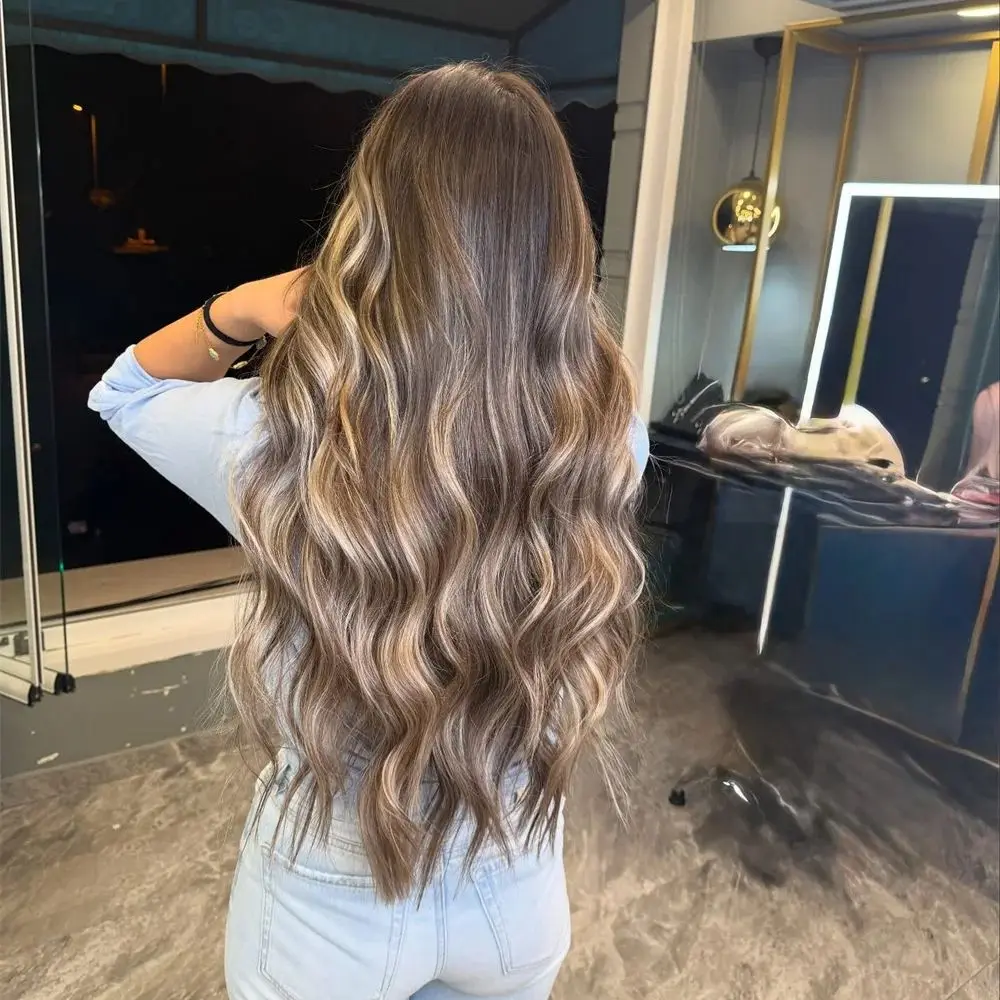 Роскошный HD синтетический парик спереди со светло-коричневыми бликами, длинное волнистое термостойкое волокно для женщин, реалистичный парик
Роскошный HD синтетический парик спереди со светло-коричневыми бликами, длинное волнистое термостойкое волокно для женщин, реалистичный парик