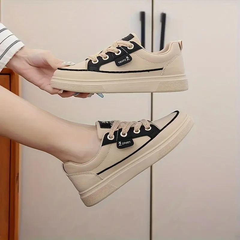 Women's Lightweight Contrast Color Sports Shoes Casual Low-top Lace-up Shoes Comfortable Versatile Casual Women's Sneakers
Women's Lightweight Contrast Color Sports Shoes Casual Low-top Lace-up Shoes Comfortable Versatile Casual Women's Sneakers