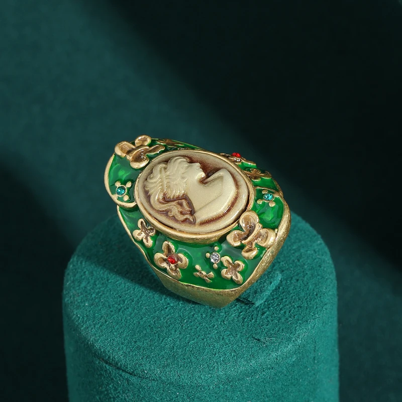 Vintage Floral Relief Camelot Beauty's Head Rings Green Natural Coral Stone Party Antique Jewelry Finger Accessories for Women
Vintage Floral Relief Camelot Beauty's Head Rings Green Natural Coral Stone Party Antique Jewelry Finger Accessories for Women
