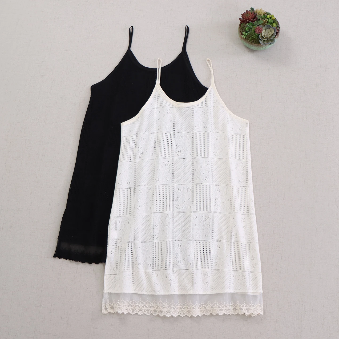 Japanese Sweet Mori Girl Solid Color Lace Mesh Embroidery Slip Dress Women Summer French Style Elegant Spaghetti Strap Dresses
Japanese Sweet Mori Girl Solid Color Lace Mesh Embroidery Slip Dress Women Summer French Style Elegant Spaghetti Strap Dresses