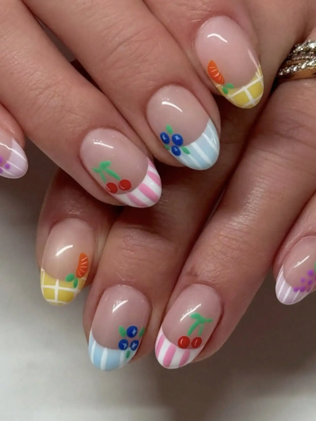 24pcs French Blue Nail Stickers, French Yellow Nail Stickers, French Pink Nail Stickers, Fruit Pattern False Nails, Short Oval False Nails Manicure Set, Includes 1 Adhesive Sticker Sheet And 1 Mini Nail File, Suitable For Daily Wear, Nail Art Supplies.
24pcs French Blue Nail Stickers, French Yellow Nail Stickers, French Pink Nail Stickers, Fruit Pattern False Nails, Short Oval False Nails Manicure Set, Includes 1 Adhesive Sticker Sheet And 1 Mini Nail File, Suitable For Daily Wear, Nail Art Supplies.