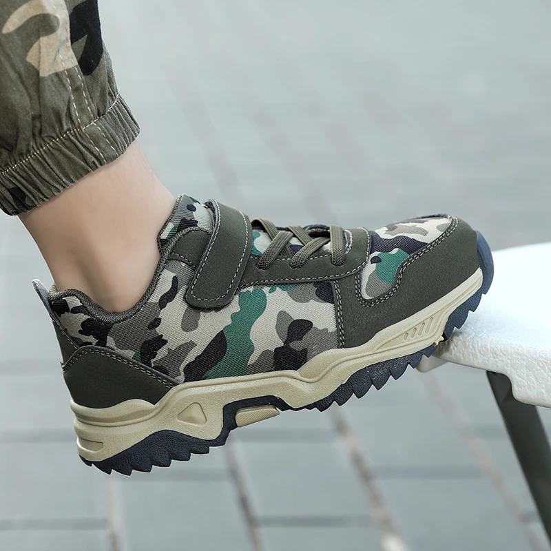Parent-child Camouflage Training Shoes Teenagers Outdoor Hiking Sports Footwear
Parent-child Camouflage Training Shoes Teenagers Outdoor Hiking Sports Footwear