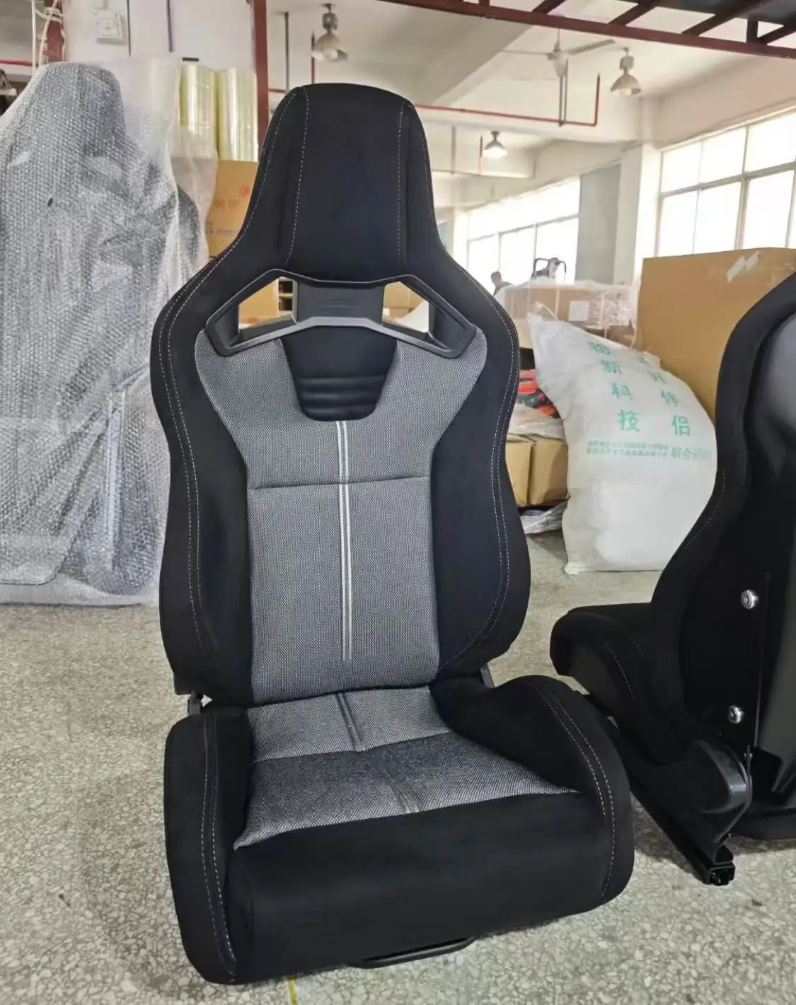 Racing Barrel Chair SR-S Quick Release Adjustable Sport Modified Car Seat with Dual Slides
Racing Barrel Chair SR-S Quick Release Adjustable Sport Modified Car Seat with Dual Slides