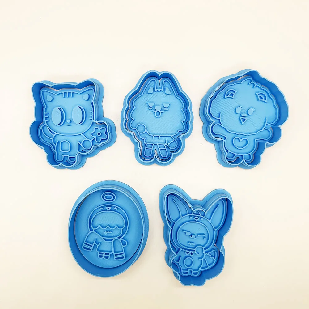 TXT Cookie cutters Kpop Cute Soobin Beomgyu PPULBATU Clay Mold Tutu Bar Two-Bar Biscuit cutter
TXT Cookie cutters Kpop Cute Soobin Beomgyu PPULBATU Clay Mold Tutu Bar Two-Bar Biscuit cutter