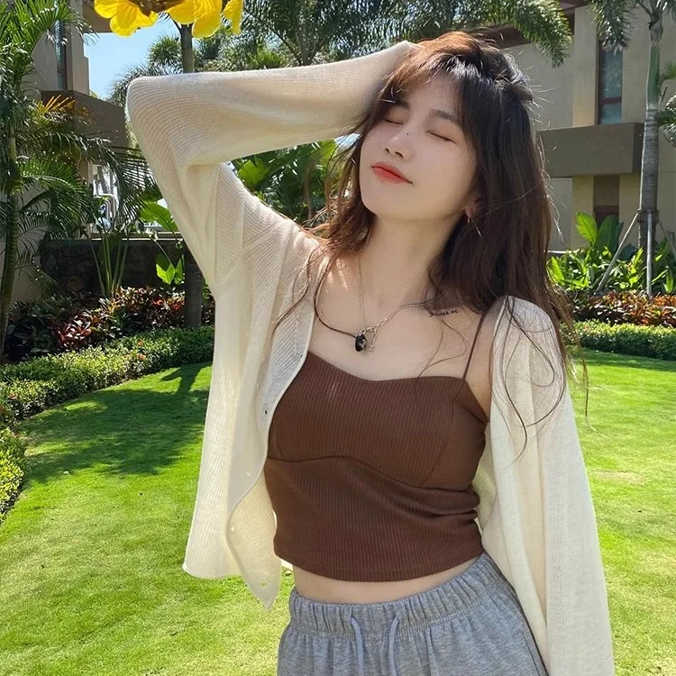 Sun Protection Light Weight Knitted Ice Silk Open Cardigan Women's Short Style Summer Outerwear V-Neck Long Sleeve Top
Sun Protection Light Weight Knitted Ice Silk Open Cardigan Women's Short Style Summer Outerwear V-Neck Long Sleeve Top