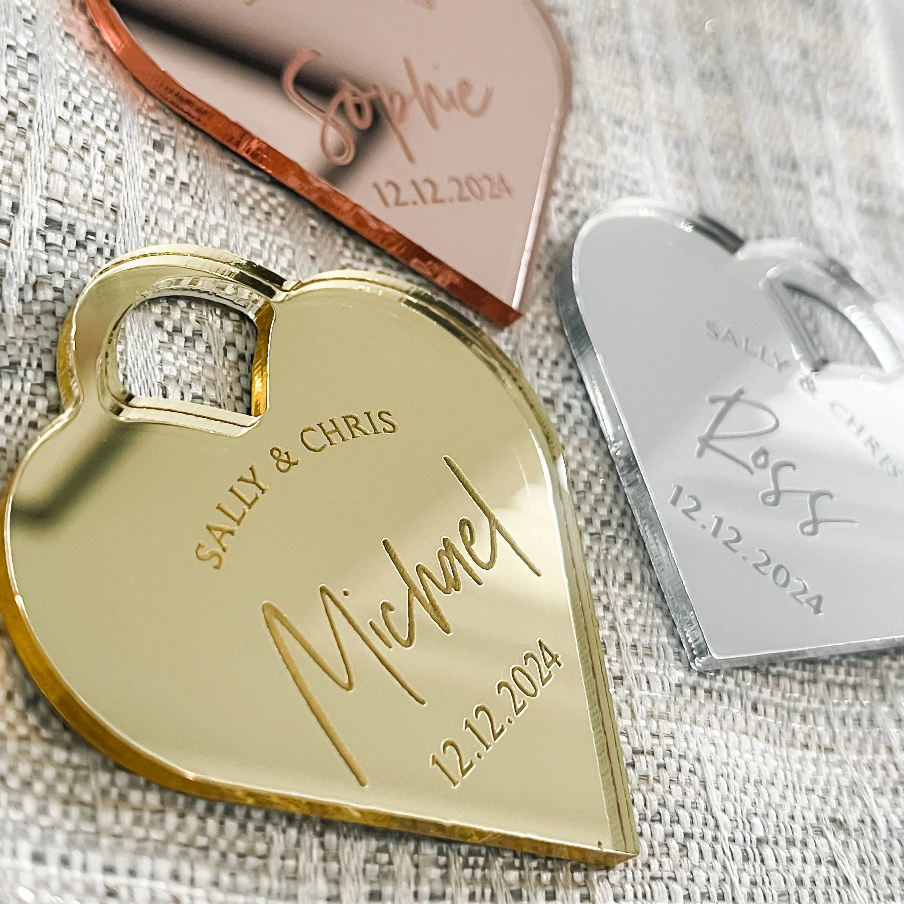 5/10/25/30Pcs Heart Engraved Wedding Place Cards,Personalised Wedding Décor,Guest Name Places,Seating Place tag,Luxury Place Nam
5/10/25/30Pcs Heart Engraved Wedding Place Cards,Personalised Wedding Décor,Guest Name Places,Seating Place tag,Luxury Place Nam