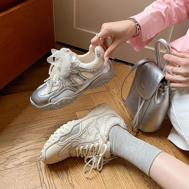 Women's new spring and autumn round toe lace up thick soled pearl high heels, casual sports dad shoes, German training shoes
Women's new spring and autumn round toe lace up thick soled pearl high heels, casual sports dad shoes, German training shoes