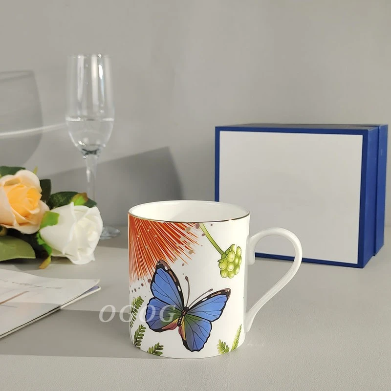 Современный минималистичный стиль, кружка из костяного фарфора, стильная кофейная чашка, элегантная чашка для воды для офиса и дома, повседневная посуда
Современный минималистичный стиль, кружка из костяного фарфора, стильная кофейная чашка, элегантная чашка для воды для офиса и дома, повседневная посуда