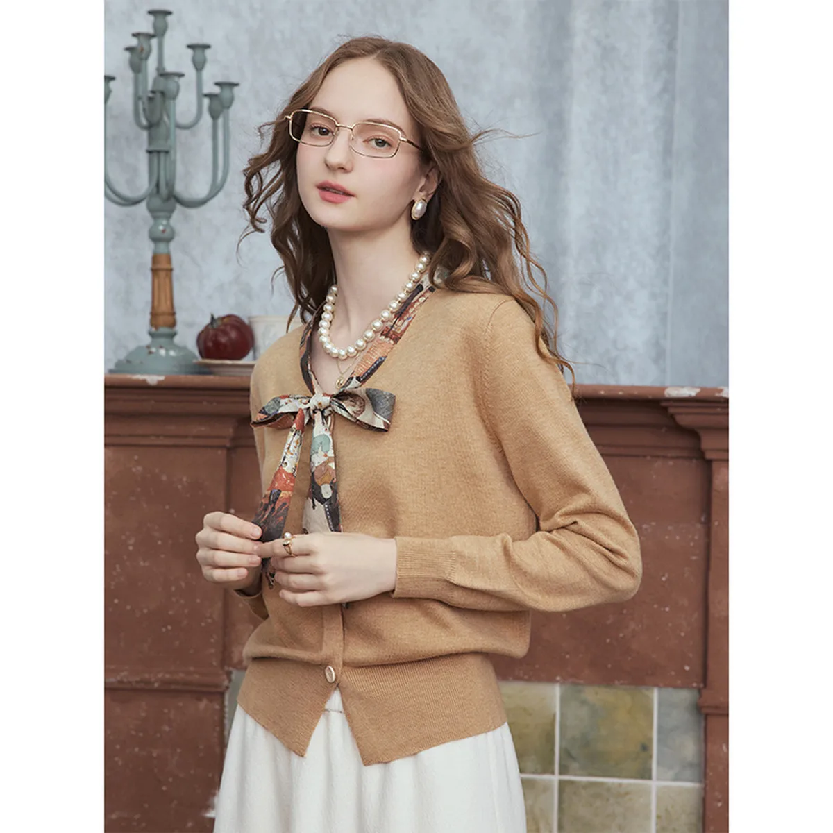 Retro Print Tie Cardigan for Women - Loose Knit Commuter Wear
Retro Print Tie Cardigan for Women - Loose Knit Commuter Wear